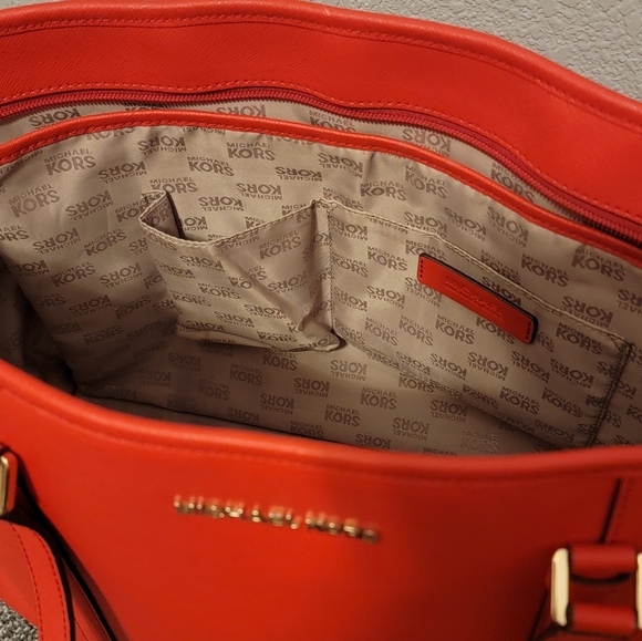 EUC! MK Sady Tote - Picture 3 of 8